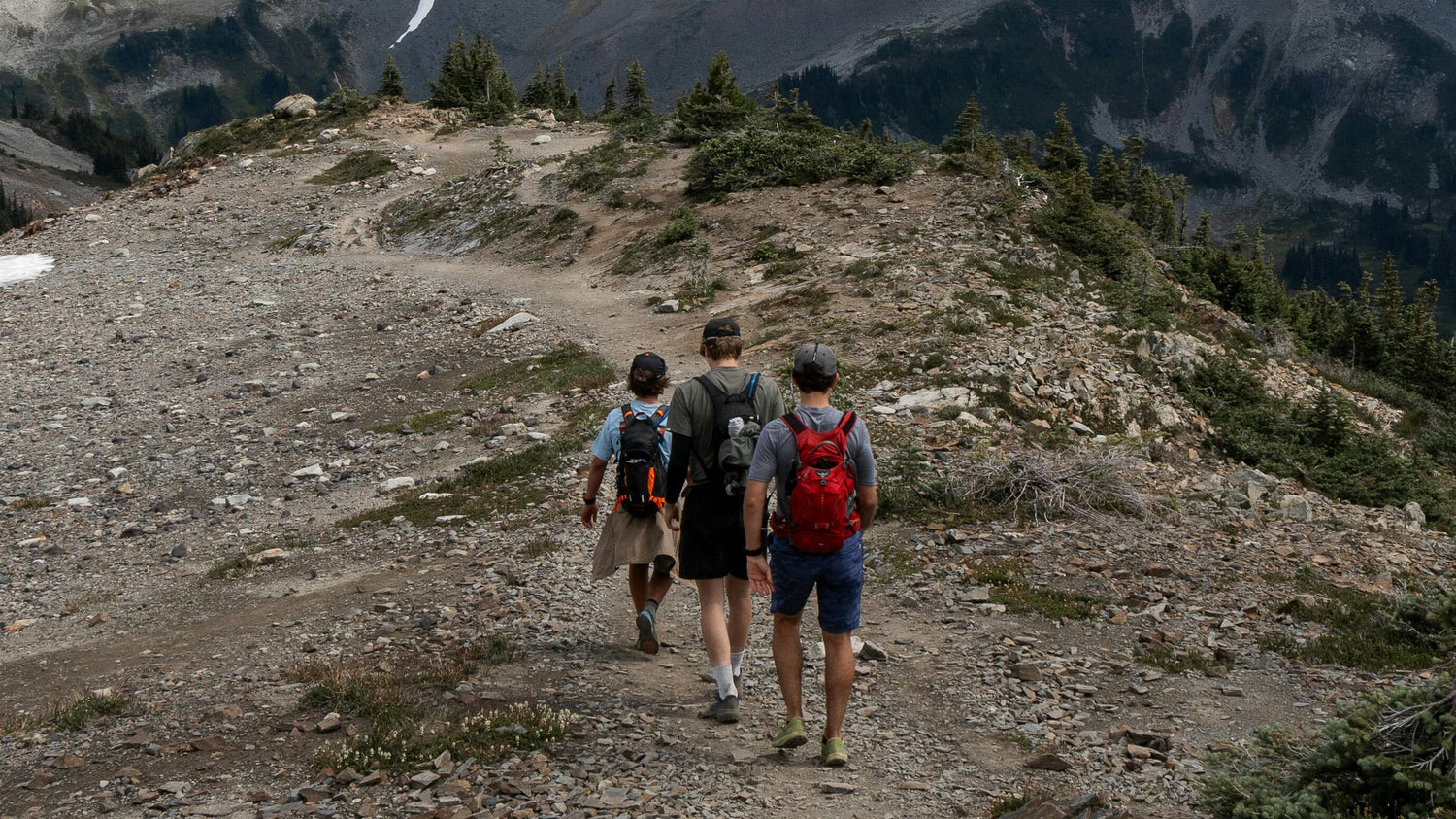 Cuando es el momento de cambiar tus zapatos de montaña: señales reveladoras